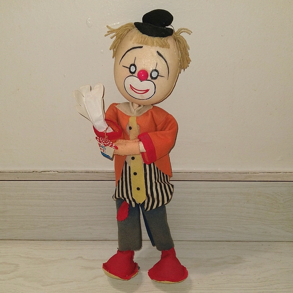 Vintage 1965 Holiday Fair Hobo Clown #D2/22D